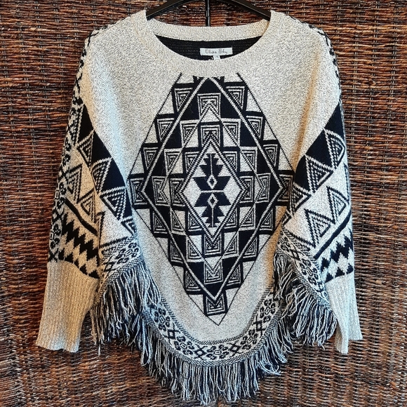 Olivia Sky Sweaters - Olivia Sky Boho Aztec Poncho Fringe Oversize Sweater Size L / XL Cream Black